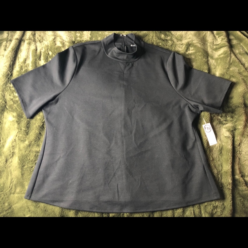 Fashion to figure mock neck shirt